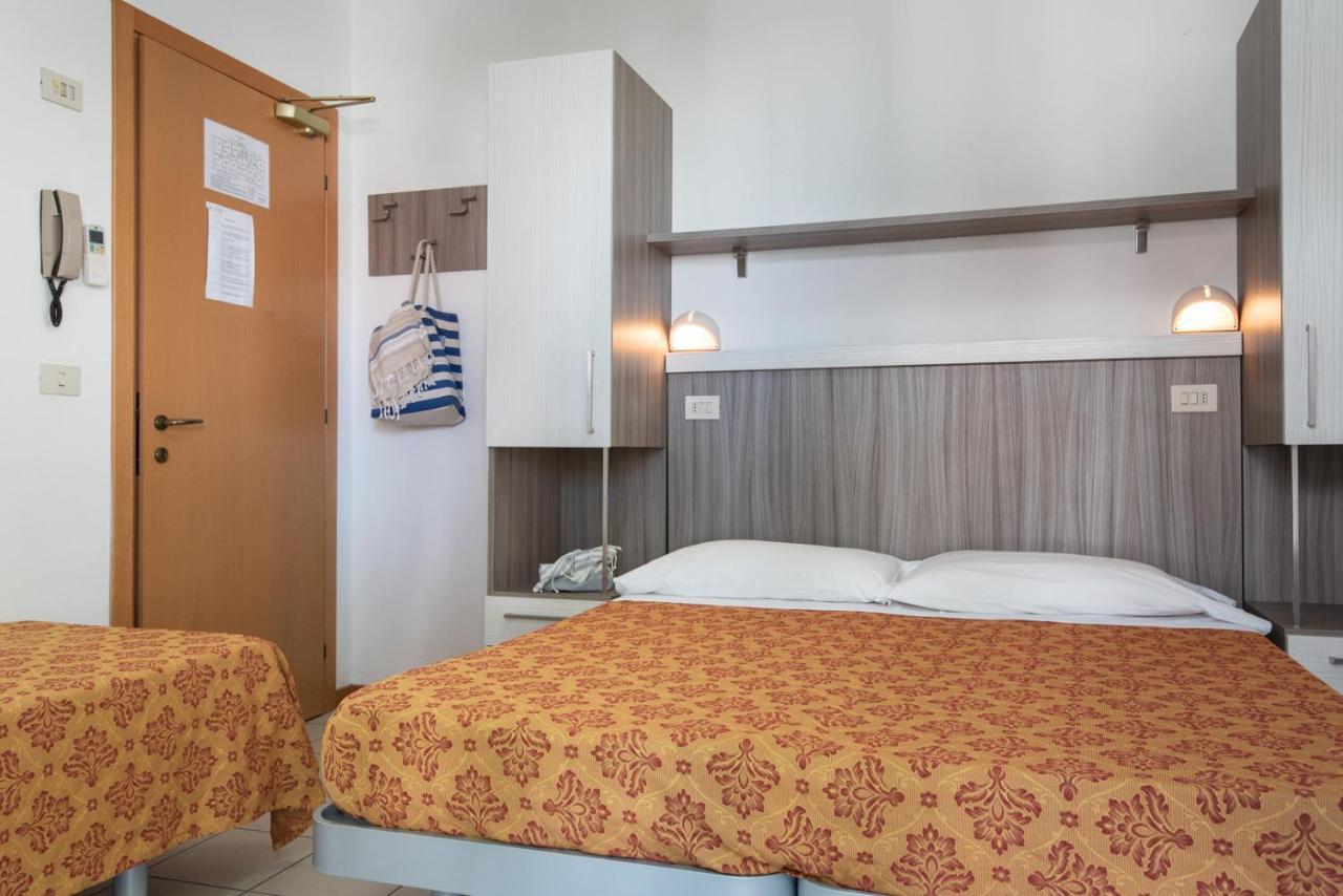 Hotel Consul - Family Hotel Riccione Exterior photo