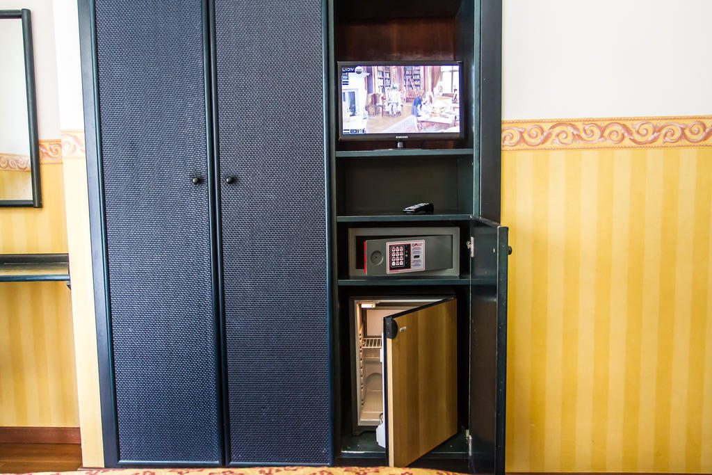 Hotel Consul - Family Hotel Riccione Room photo