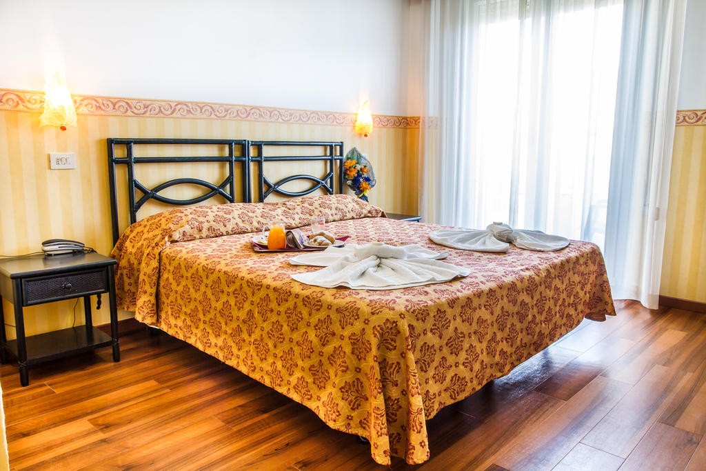 Hotel Consul - Family Hotel Riccione Room photo