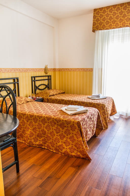 Hotel Consul - Family Hotel Riccione Room photo